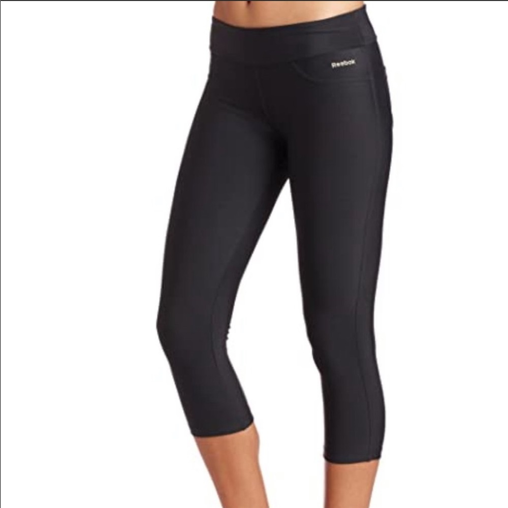 Reebok | Easytone Crops in Black